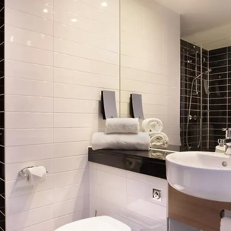 Hotell Express - Est By Ihg 3*